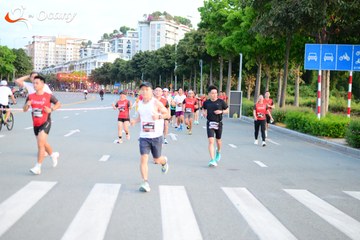 RUN TO LIVE 2025 - Ảnh #3272958