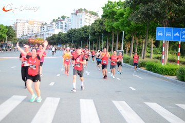 RUN TO LIVE 2025 - Ảnh #3272978