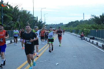 RUN TO LIVE 2025 - Ảnh #3274144