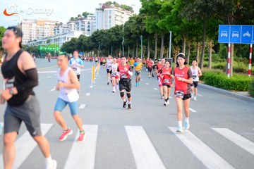 RUN TO LIVE 2025 - Ảnh #3272691