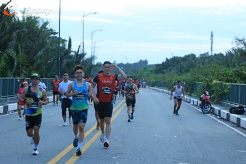 RUN TO LIVE 2025 - Ảnh #3273617