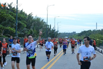 RUN TO LIVE 2025 - Ảnh #3275345