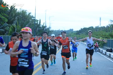 RUN TO LIVE 2025 - Ảnh #3271251