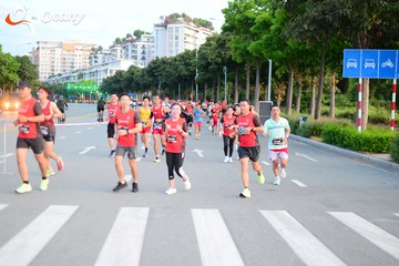 RUN TO LIVE 2025 - Ảnh #3272684