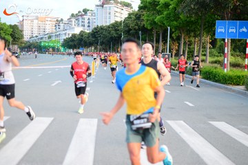 RUN TO LIVE 2025 - Ảnh #3272848
