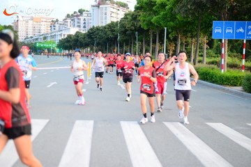RUN TO LIVE 2025 - Ảnh #3272694