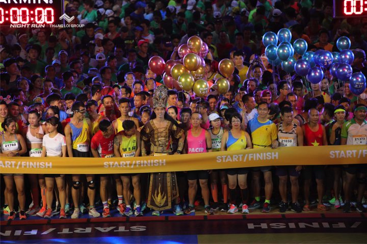 HCMCity Night Run - Ảnh #3937