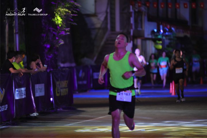HCMCity Night Run - Ảnh #4237