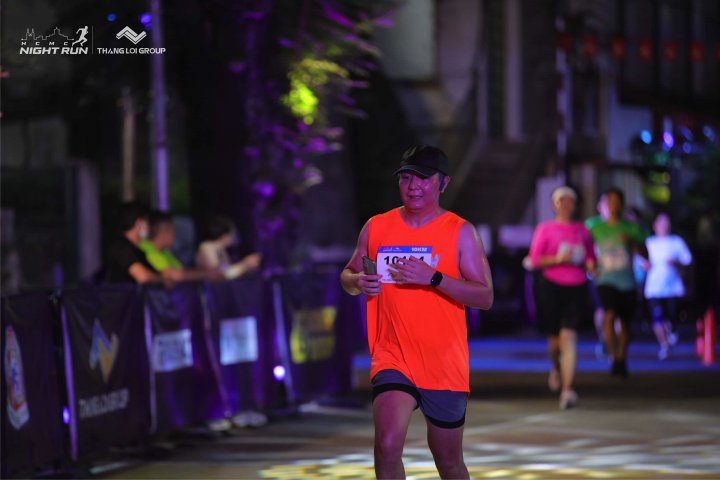 HCMCity Night Run - Ảnh #2057