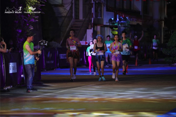 HCMCity Night Run - Ảnh #2405