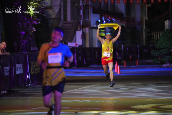 HCMCity Night Run - Ảnh #2293