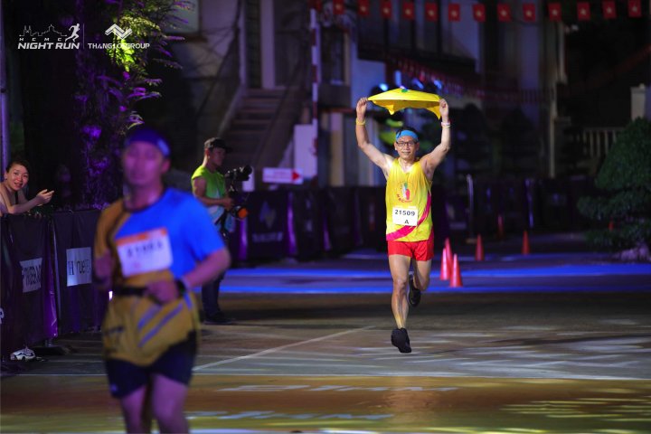 HCMCity Night Run - Ảnh #2382