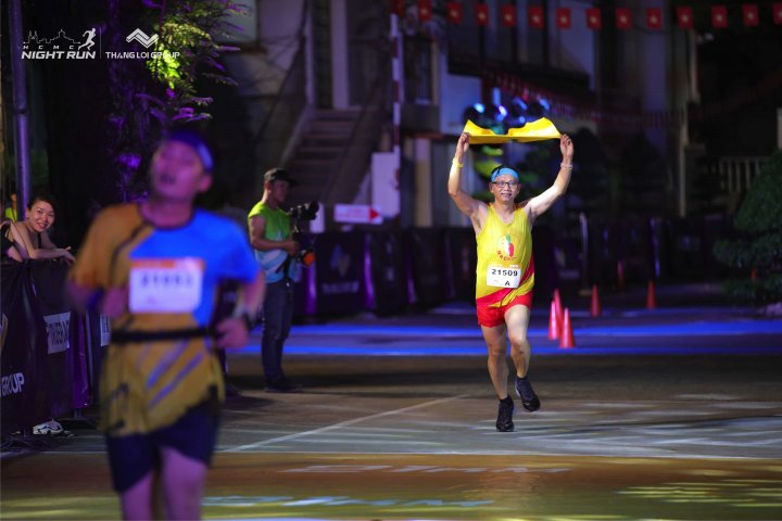 HCMCity Night Run - Ảnh #2395