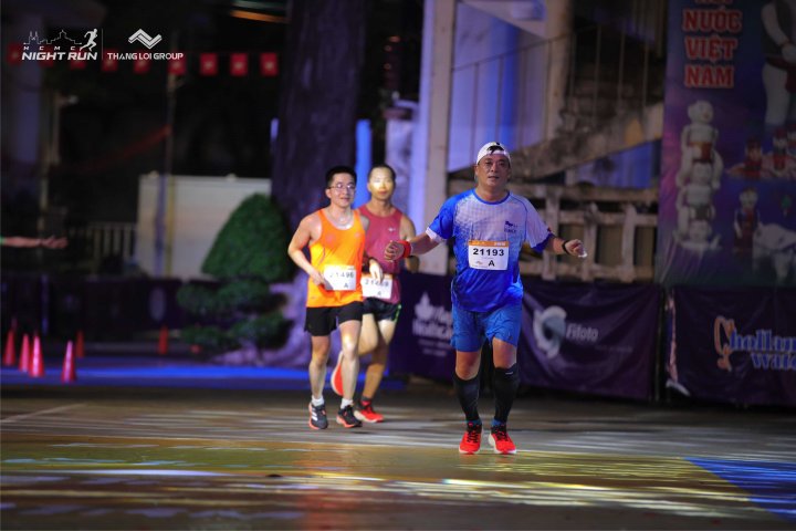HCMCity Night Run - Ảnh #7058