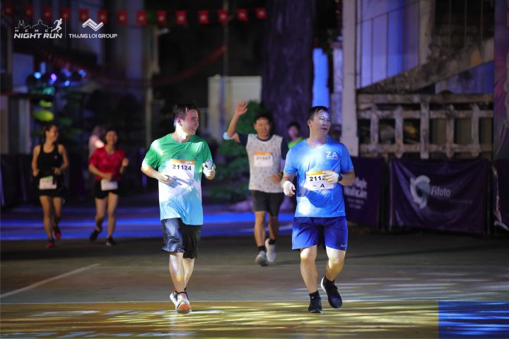HCMCity Night Run - Ảnh #5799