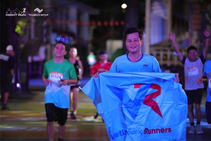 HCMCity Night Run - Ảnh #5948
