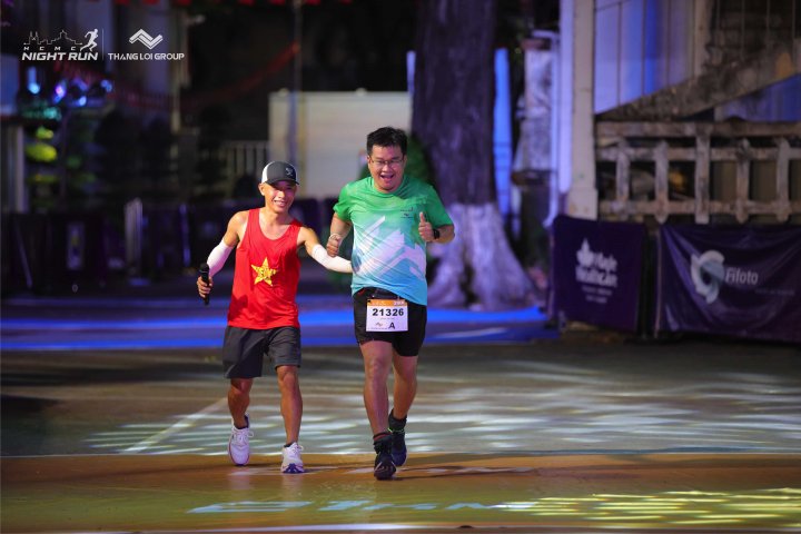 HCMCity Night Run - Ảnh #7941