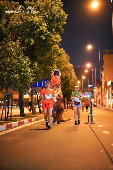HCMCity Night Run - Ảnh #8325