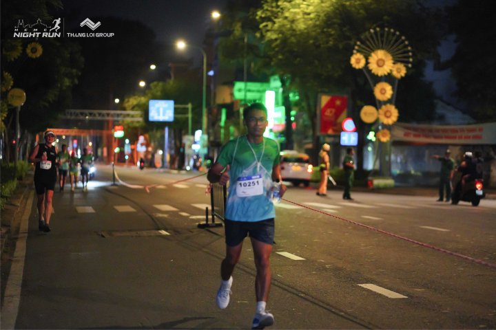 HCMCity Night Run - Ảnh #12052