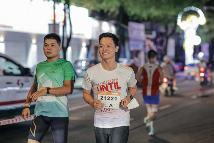 HCMCity Night Run - Ảnh #12377